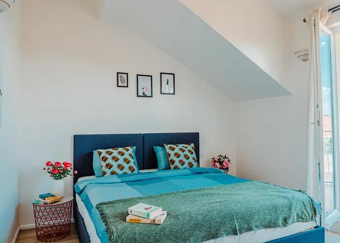 Apartahotel Retreat 4*