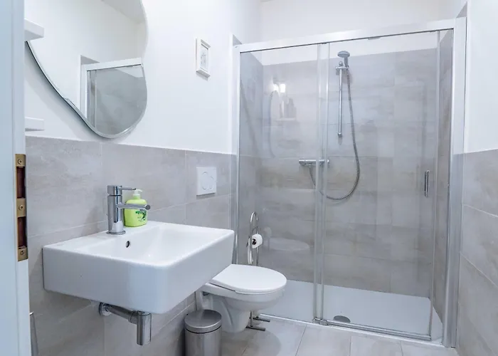 Retreat Apartahotel 4*